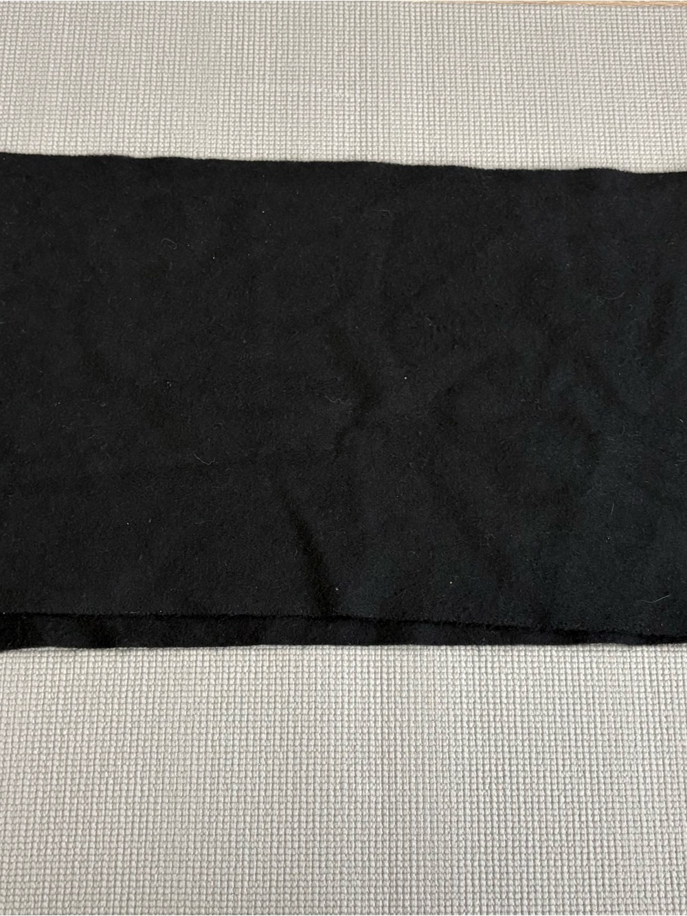 Yves Saint Laurent YSL Black 100% Lambswool Fringe Scarf Logo Embroidered - Picture 5 of 5